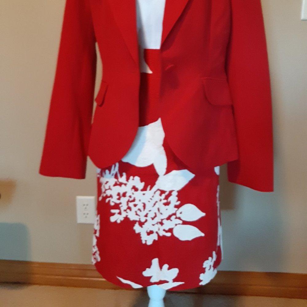 Talbots Red and White Floral Pencil Skirt